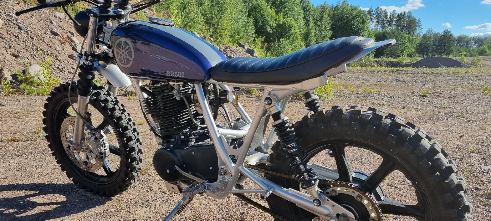 Yamaha SR500 photo 4