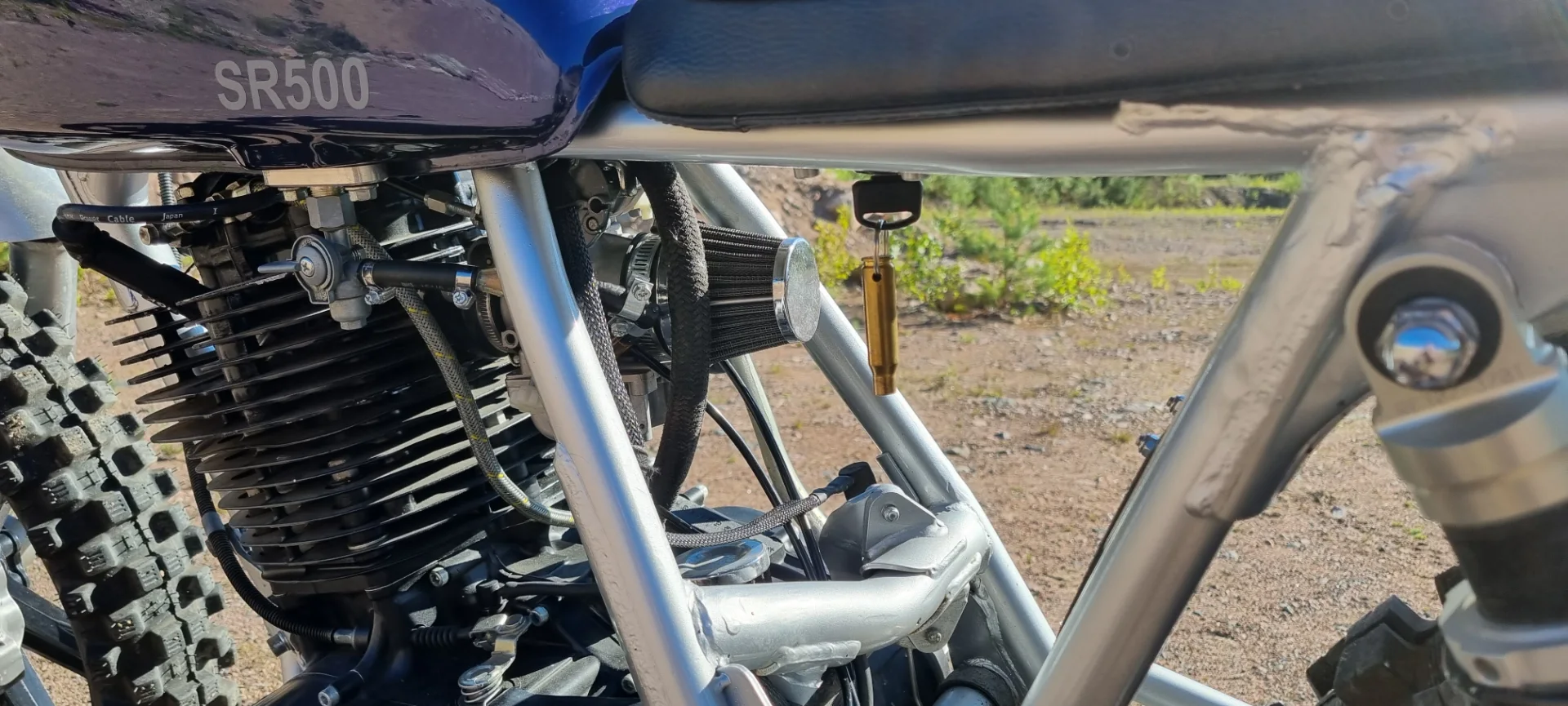 Yamaha SR500 photo 2