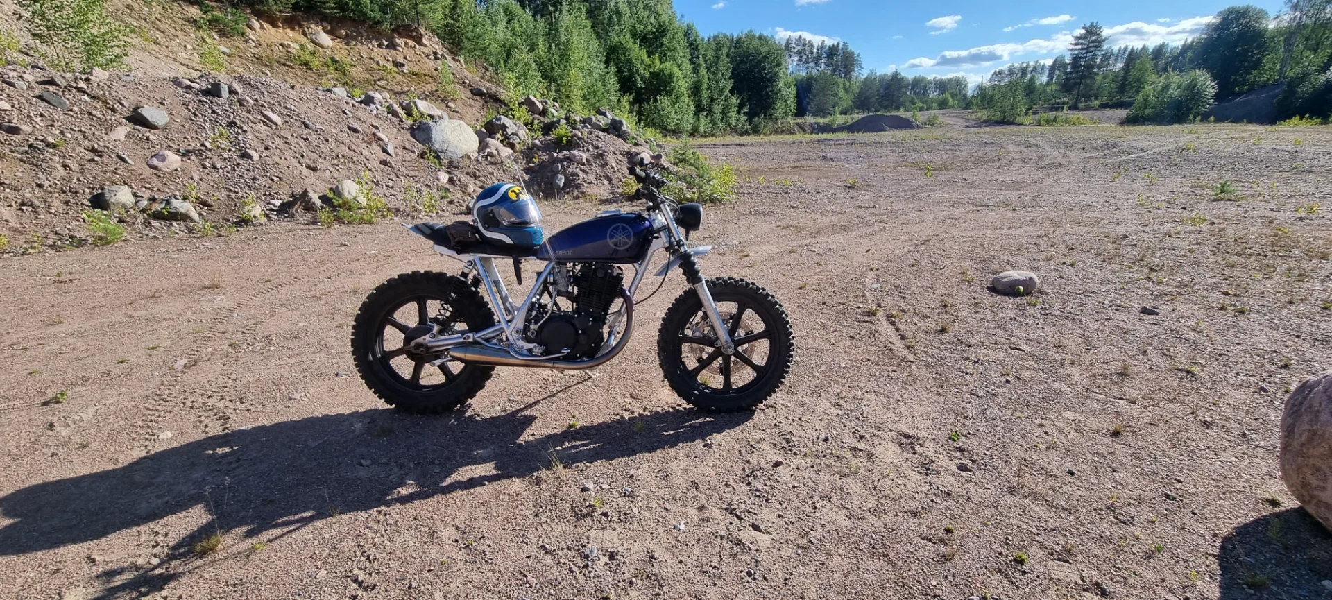 Yamaha SR500 photo 3
